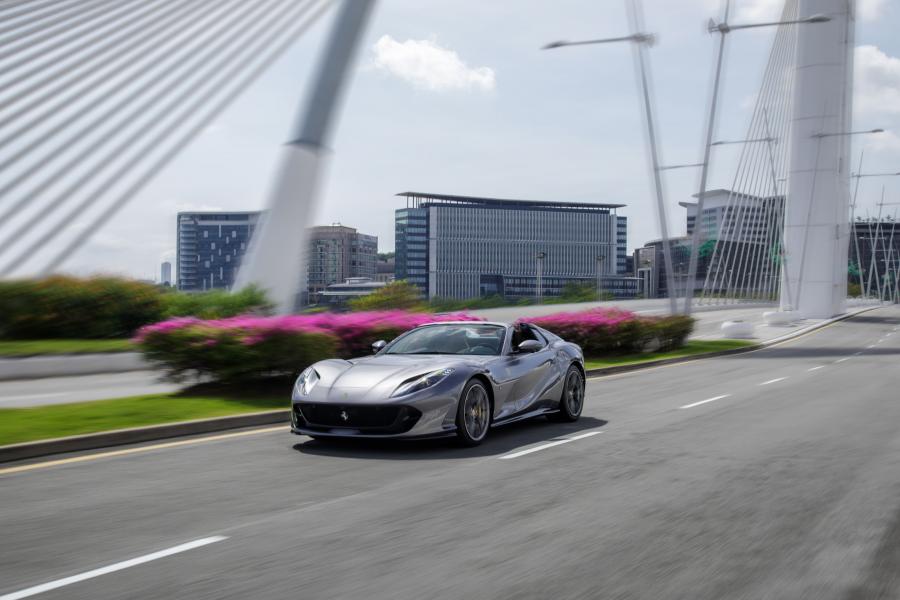  Ferrari 812 GTS 2019 года  (WW) (фото 15 из 30)